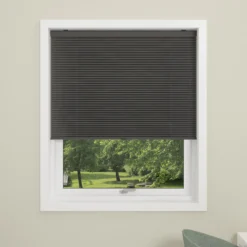 Debel plisségardin touch lysdempende grå 130x160
