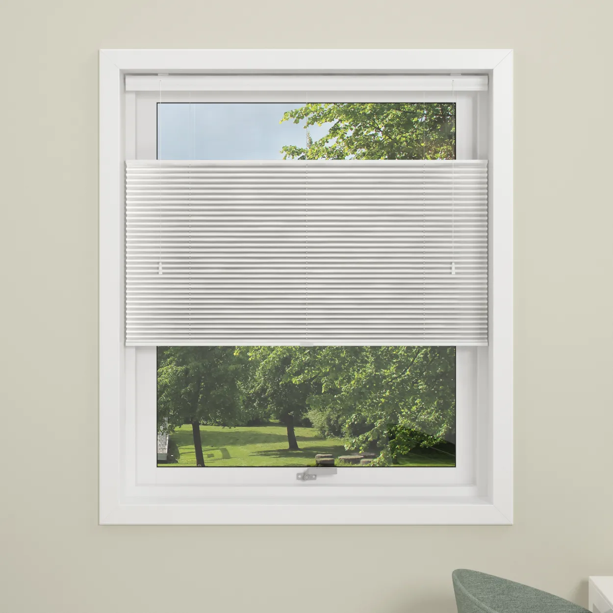 Debel plisségardin touch split lysdempende hvit 130x160