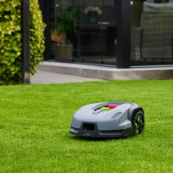 Grouw robotgressklipper clevr 1300m²