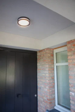 Lutec architectural rola vegghengt lampe matt sort