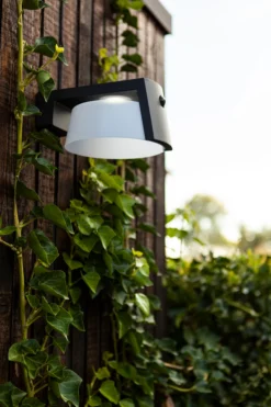 Lutec moon sensor vegghengt lampe mørk grå