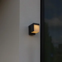 Lutec solar prima vegglampe mørkegrå