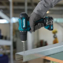 Makita borskrutrekker 12v max df333dz