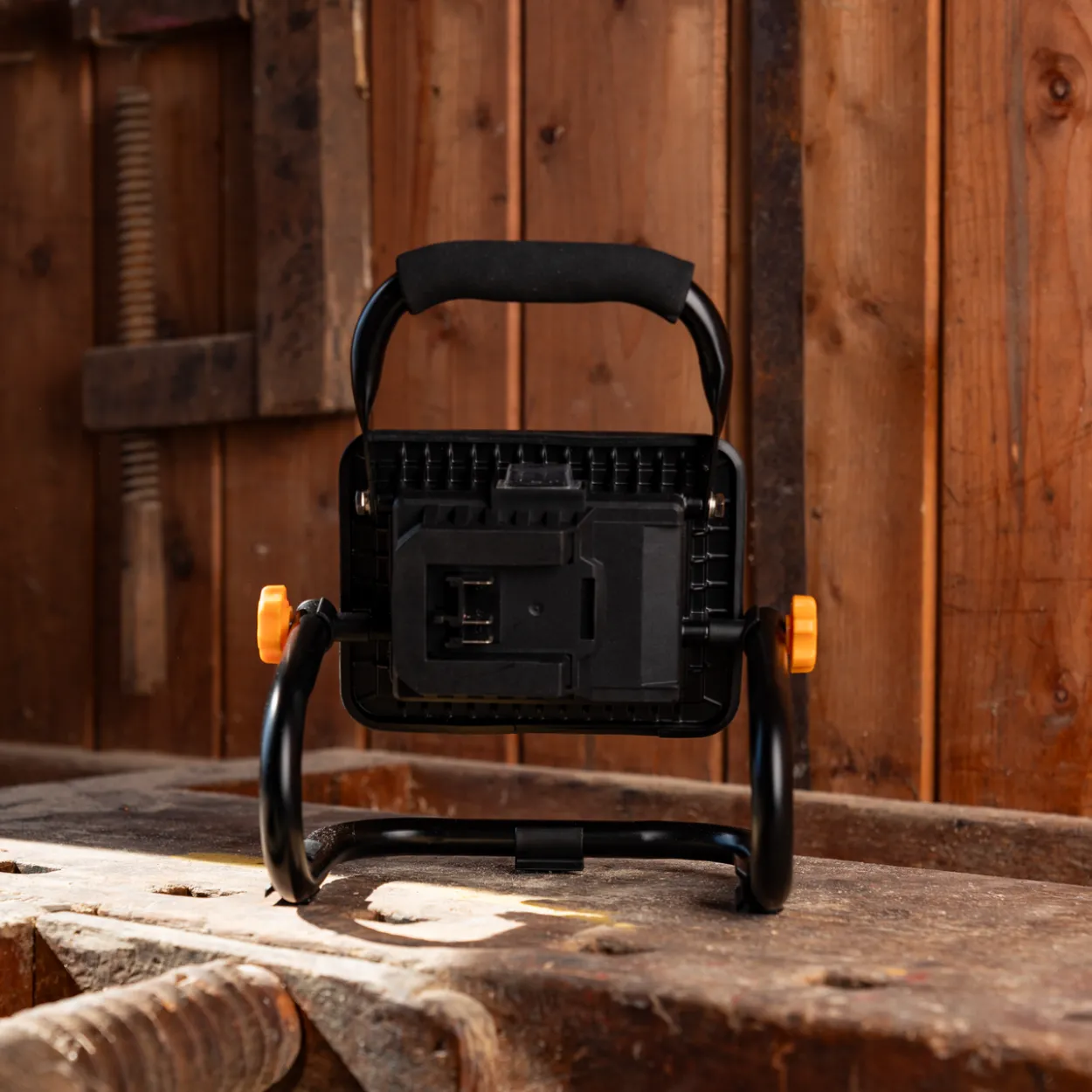 Revolt glow 18v lampe