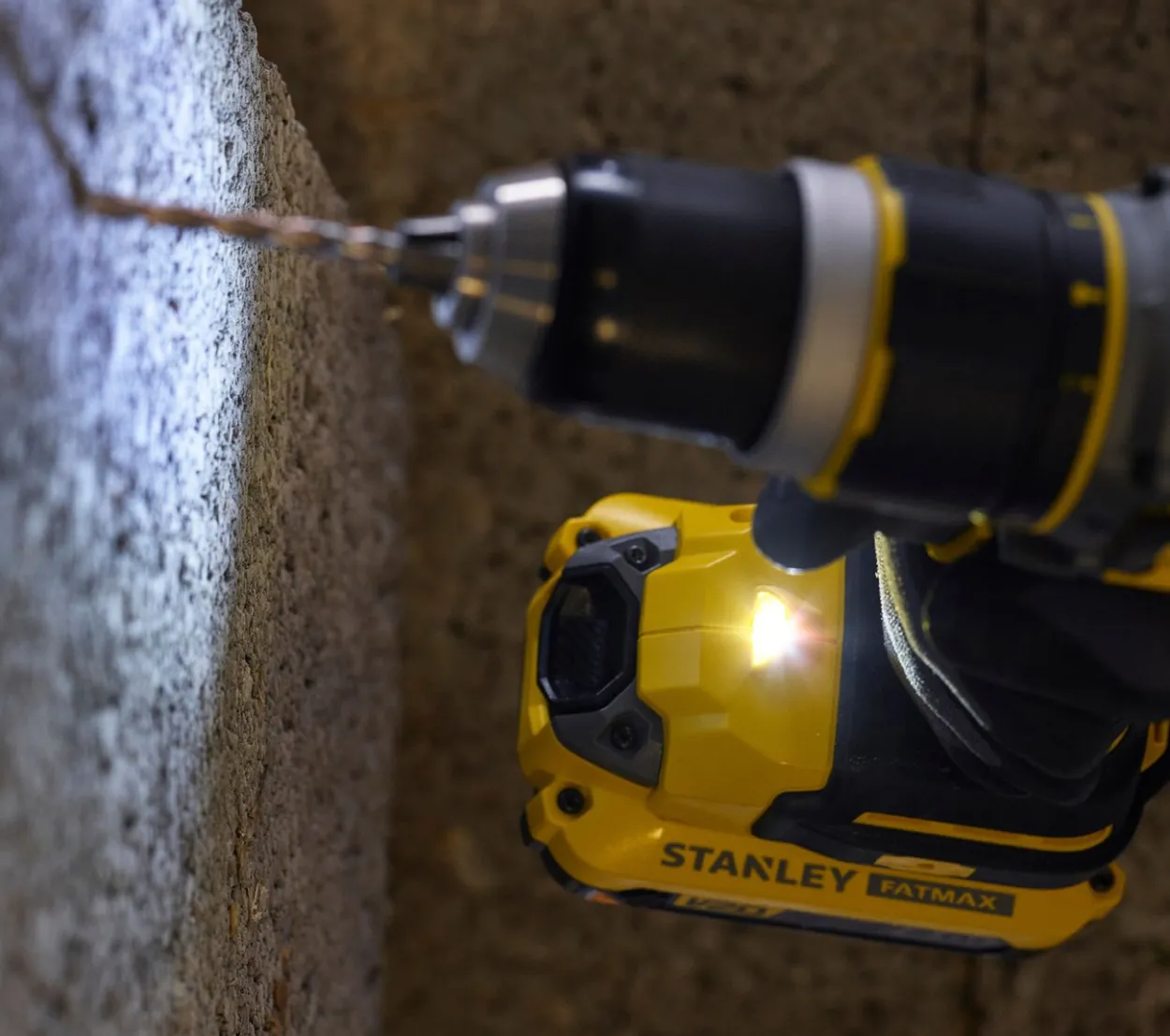 Stanley fatmax slagdrill 18v børsteløs